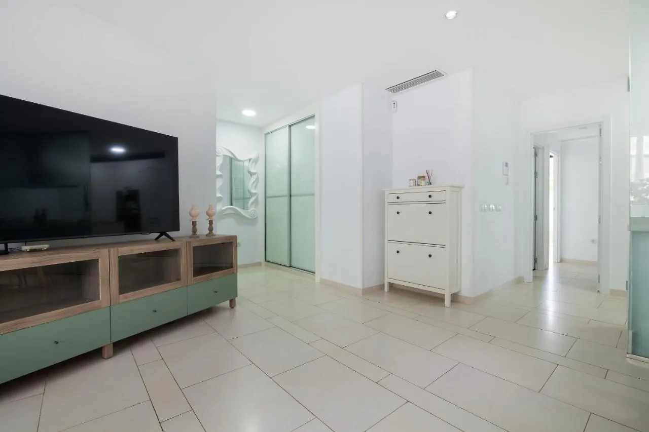 Luxury Avilla Las Olas - Swimming Pool 85M Long - Garage Palm-mar 0*,  Spain